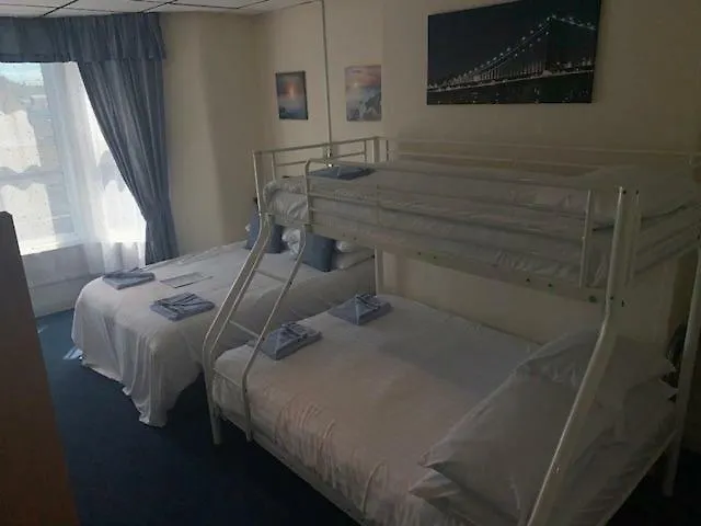 The Mornington Hotel Blackpool 2*,